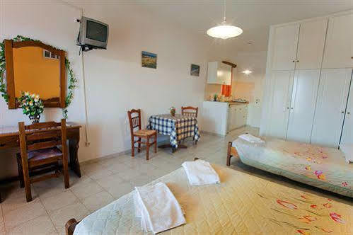 Betty Apartments Drios Exterior foto
